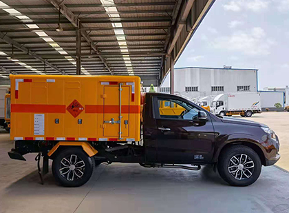德安爆破器材运输车