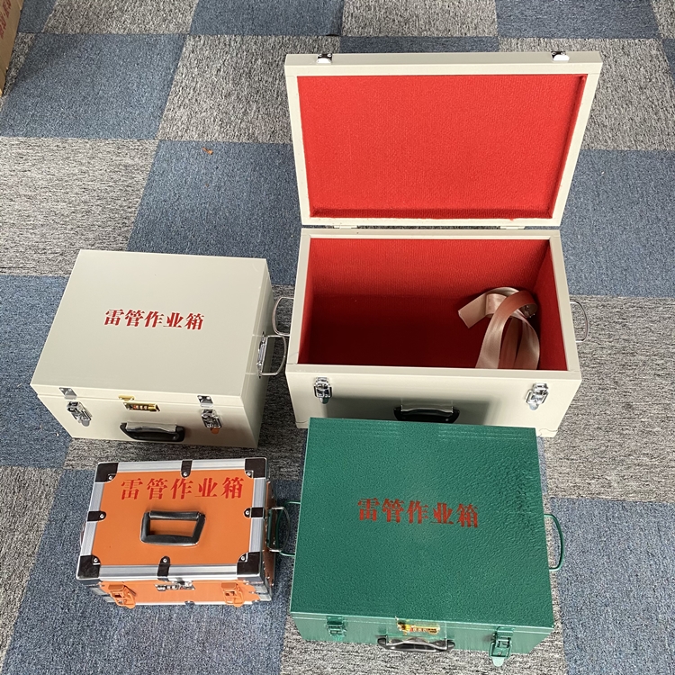 德安爆破工程作业箱如何选择？玻璃钢与传统材质的全面对比